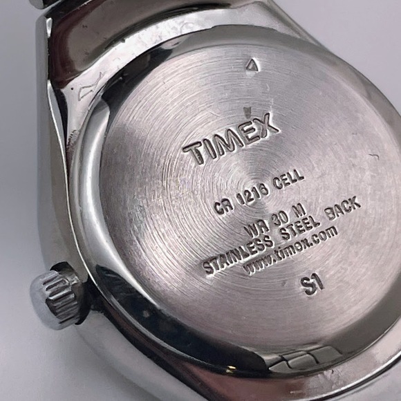 Timex Women's Quartz Watch Light Blue Dial Silver Linked Bracelet - Picture 8 of 9